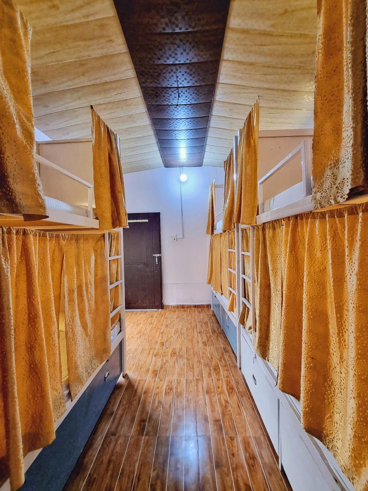Landlopers Hostel Risikés Kültér fotó